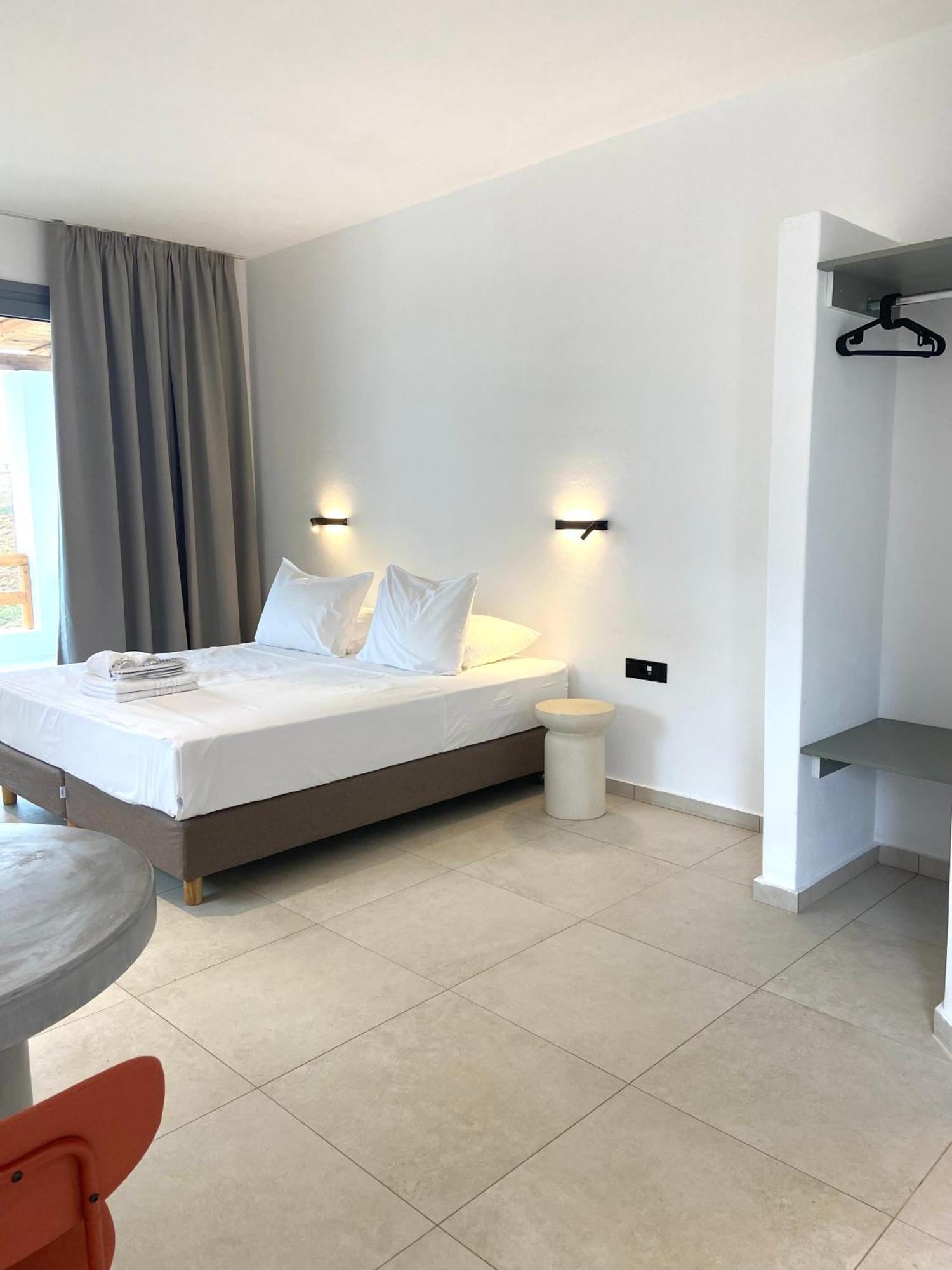 Spanos Apartments Agios Petros  Exterior photo